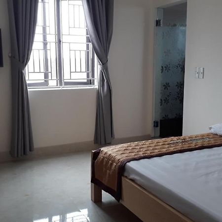 Hotel Nha Nghi Book Hoan Giap Exterior foto