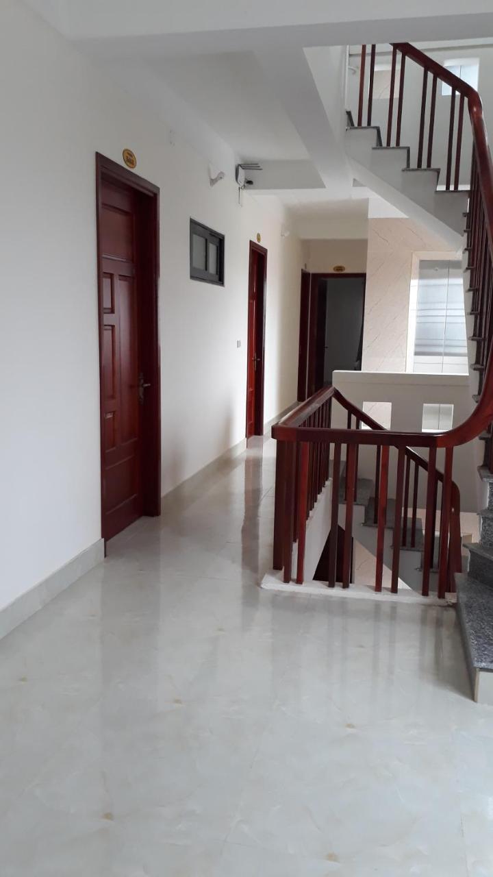 Hotel Nha Nghi Book Hoan Giap Exterior foto